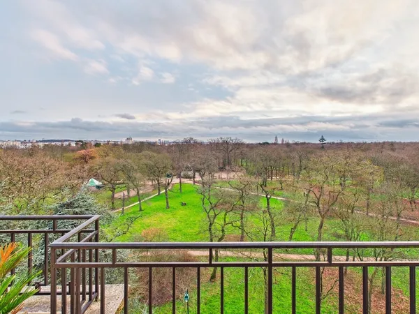 VUE SUR LE BOIS DE VINCENNES 