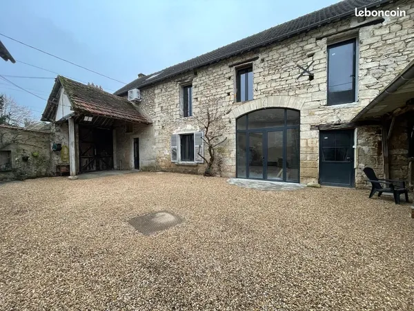 Maison 9 pièces 216 m² 