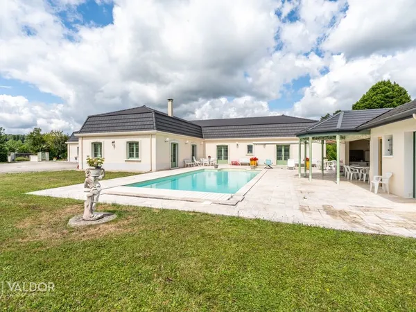 Bien d'exception à Jujurieux 300m2 