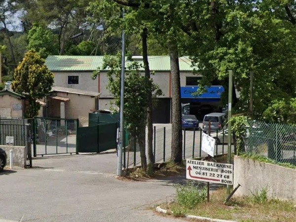 LOCAL D'ACTIVITES A LOUER 