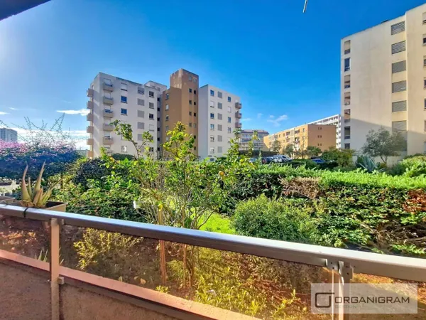 Appartement 4 pièces 97 m² 
