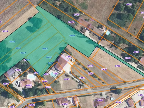 Terrain 9940 m² Canals 