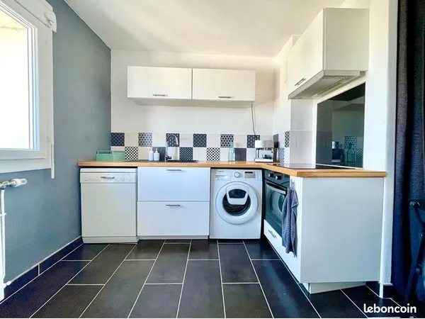LOCATION Appartement 4 pièces - Rond-point de Paris 