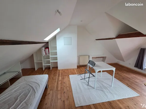 Studio 1 pièce 25 m² 