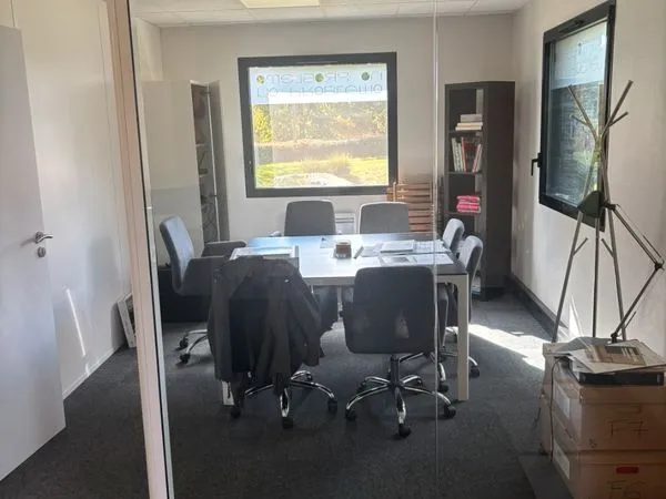 Bureau individuel haute borne 