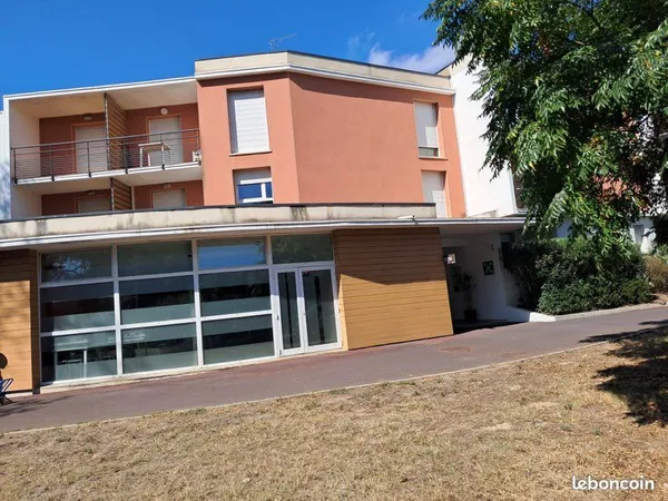 Beau Studio meublé 25m2 514 TTC Résidence le Fonserane 190 rue des Christols 34500 Beziers 