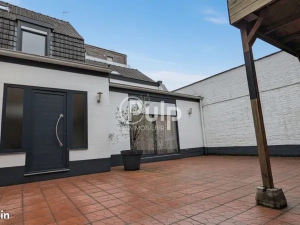 Pavillon 7 pièces 147 m² 