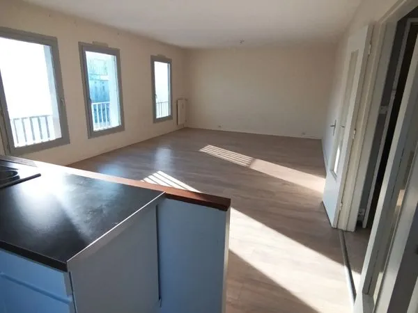 Appartement 87m2 avec garage et grenier 
