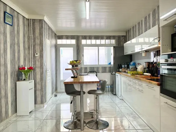 Maison à Chauny 3 pièce(s) 70 m2 + Dépendance 