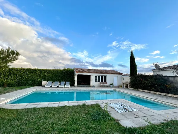 À Villemoustaussou, villa en vente avec Le TUC IMMO BRAM-Age 