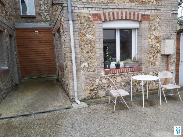 F2 45 m2 - LE GRAND QUEVILLY VILLAGE 