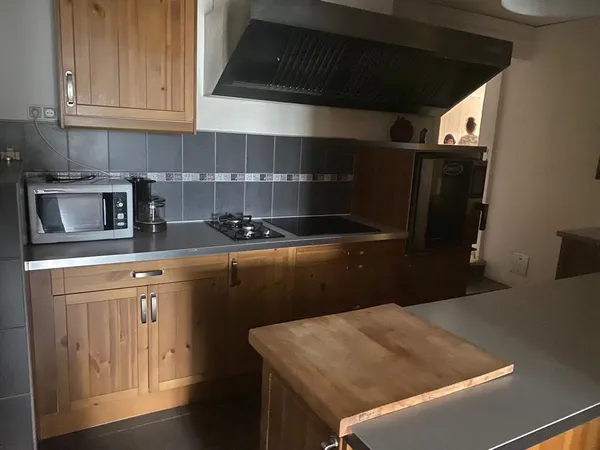 Vends Ancien relais de diligence - 11 chambres, 350m², Saint-Claude (39) 