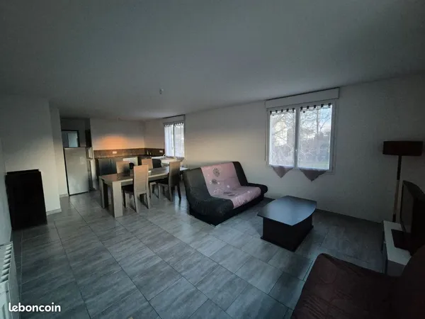 🏠 Appartement T3 - 77 m² - 1er étage - Disponible immédiatement 