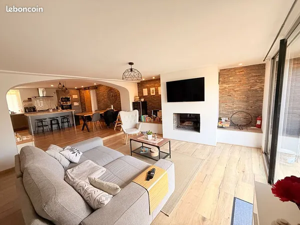 Maison 7 pièces 194 m² 