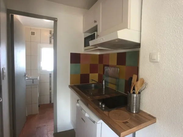 Appartement 1 pièce 14 m² 