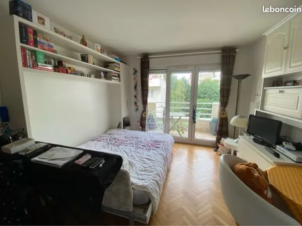 Location Studio 25m² avec balcon Boulogne 