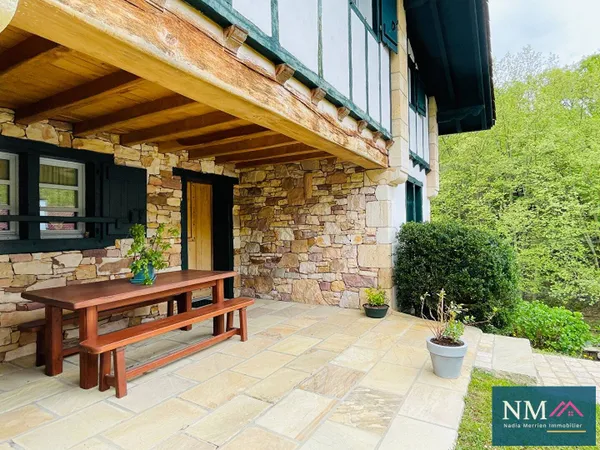 Maison 8 pièces 165 m² 