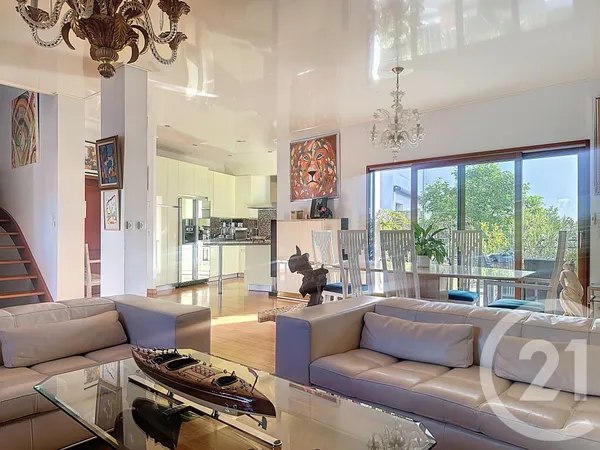 Maison 7 pièces 199 m² 