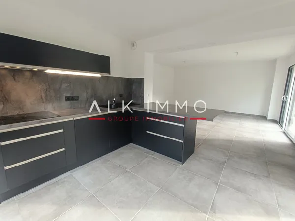 T4 NEUF + TERRASSE + JARDIN + GARAGE 
