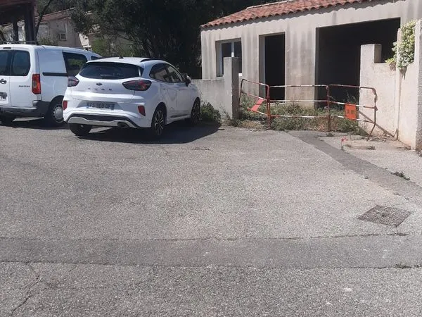 Vend maison à finir 
