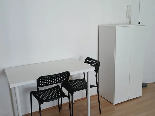 Beau studio centre ville de nantes 540 euros 