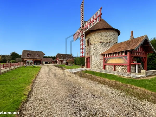 Maison 17 pièces 453 m² 