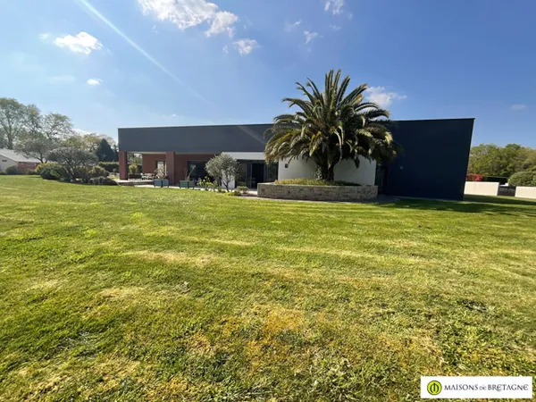 Maison Hennebont 15 pièce(s) 250 m2 