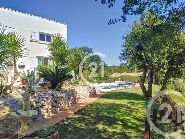 Maison 6 pièces 310 m² 