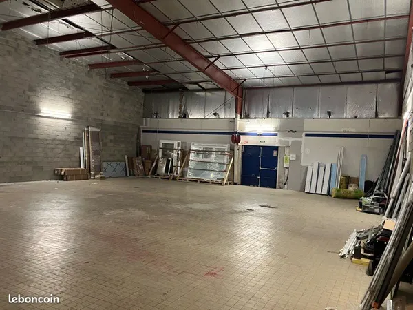 Immobilier professionnel Vente Mouy  340m² 265000€