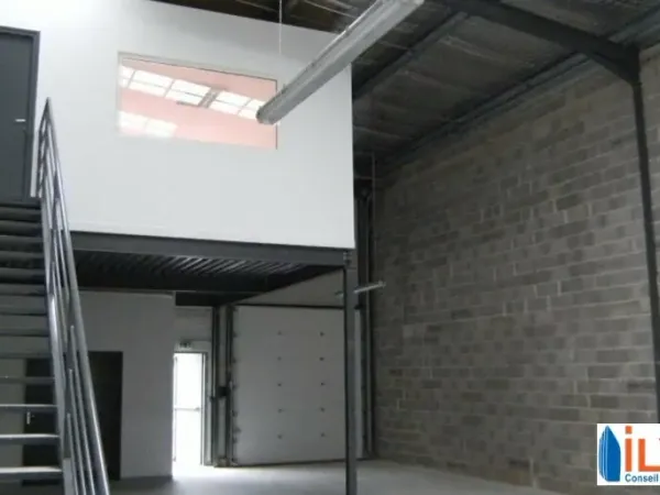 MIXTE ACTIVITES-BUREAUX A LOUER 