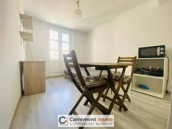 Studio 1 pièce 15 m² 