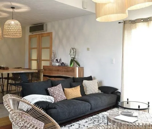VILLA DE 87M² AVEC 28M² D'EXTERIEUR(S) | Parking 