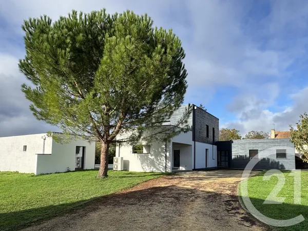 Maison 7 pièces 166 m² 