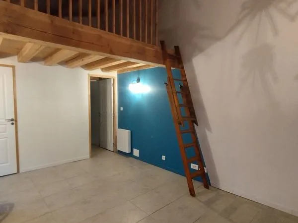 🏡 À louer - Maison indépendante 45 m² - Vue dégagée - Cuisine équipée 