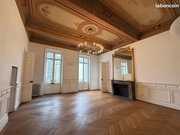 Appartement 4 pièces 280 m² 