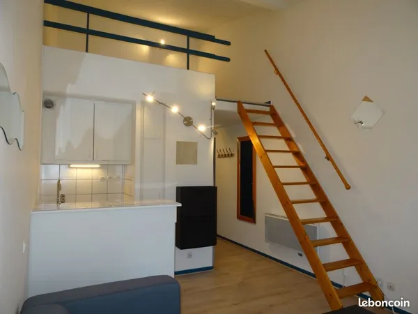 Particulier loue superbe Studio meublé en duplex 28 m2 