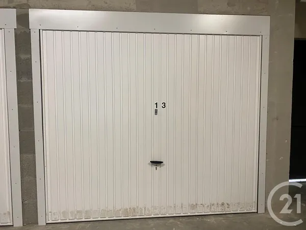 Parking 17 m² 