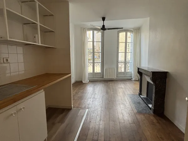 TYPE 3 EN DUPLEX INVERSE 47 m2 CENTRE VILLE 