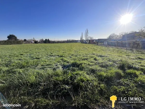 Terrain 1499 m² Mortagne-sur-Gironde 