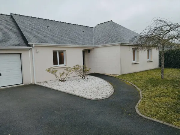 Maison de plain-pied 5 pièces 97 m² 