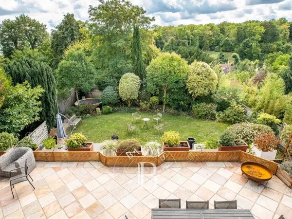 Vends maison 265m² 