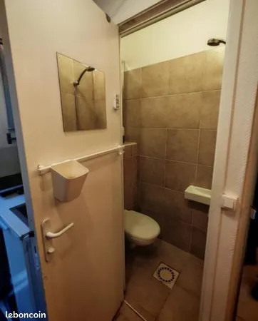 Studio 1 pièce 10 m² 