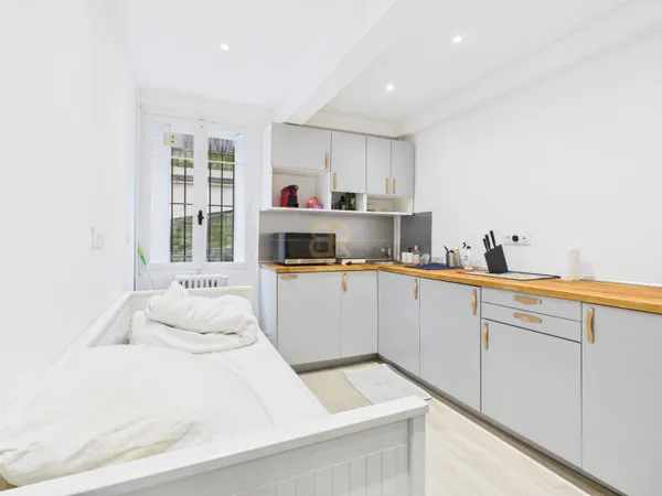 Appartement 1 pièce 11 m² 