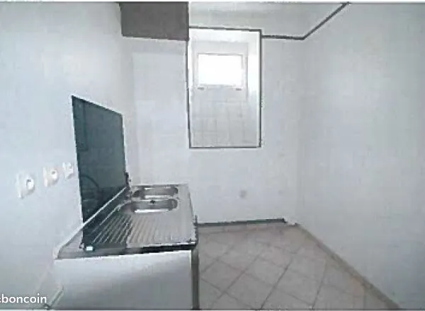 Location Appart.T4 - CREPY 