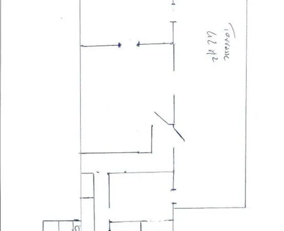 Grand appartement avec grande terrasse et terrain privatif 