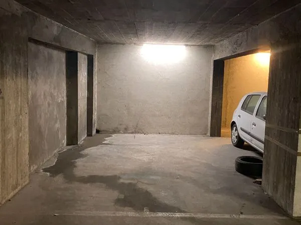 Parking/box 17 m² Paris 