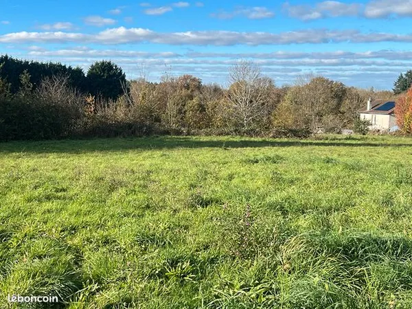 Terrain 838 m² 