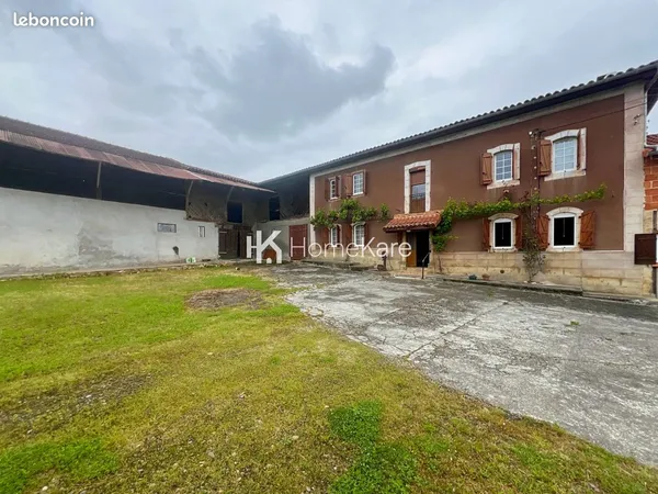 Maison 8 pièces 300 m² 