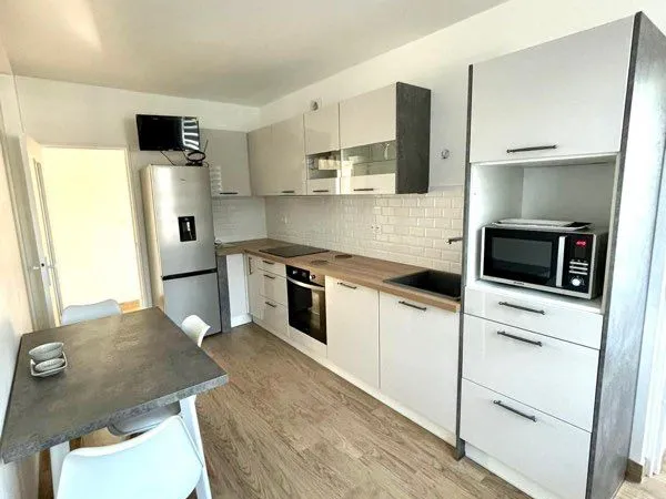Chambre meublée colocation 