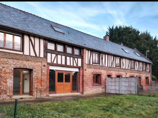 Corps de ferme rénové - 260 m² - Fort potentiel 